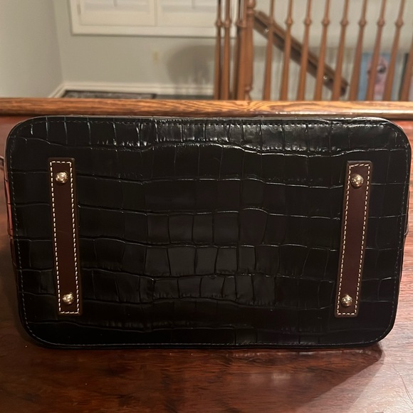 DOONEY & BOURKE Croc Embossed Leather Crossbody Bag - Picture 7 of 17